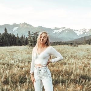 Meet your Posher, Danielle